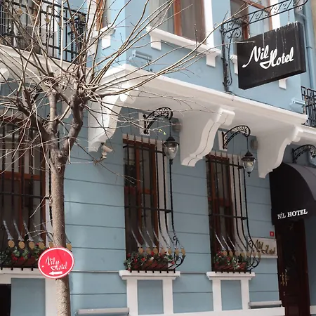 Nil イスタンブール