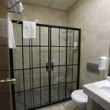 Nil イスタンブール