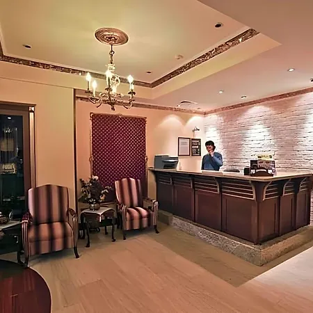 Nil Hotel 3*