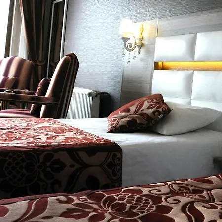 Nil イスタンブール